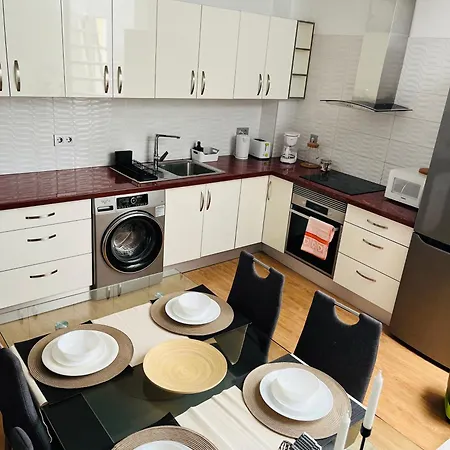Yudelmys Confort Apartment *